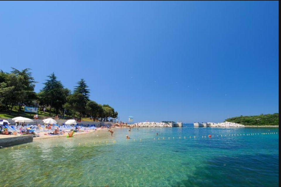 Guesthouse Galeb Vrsar Bagian luar foto